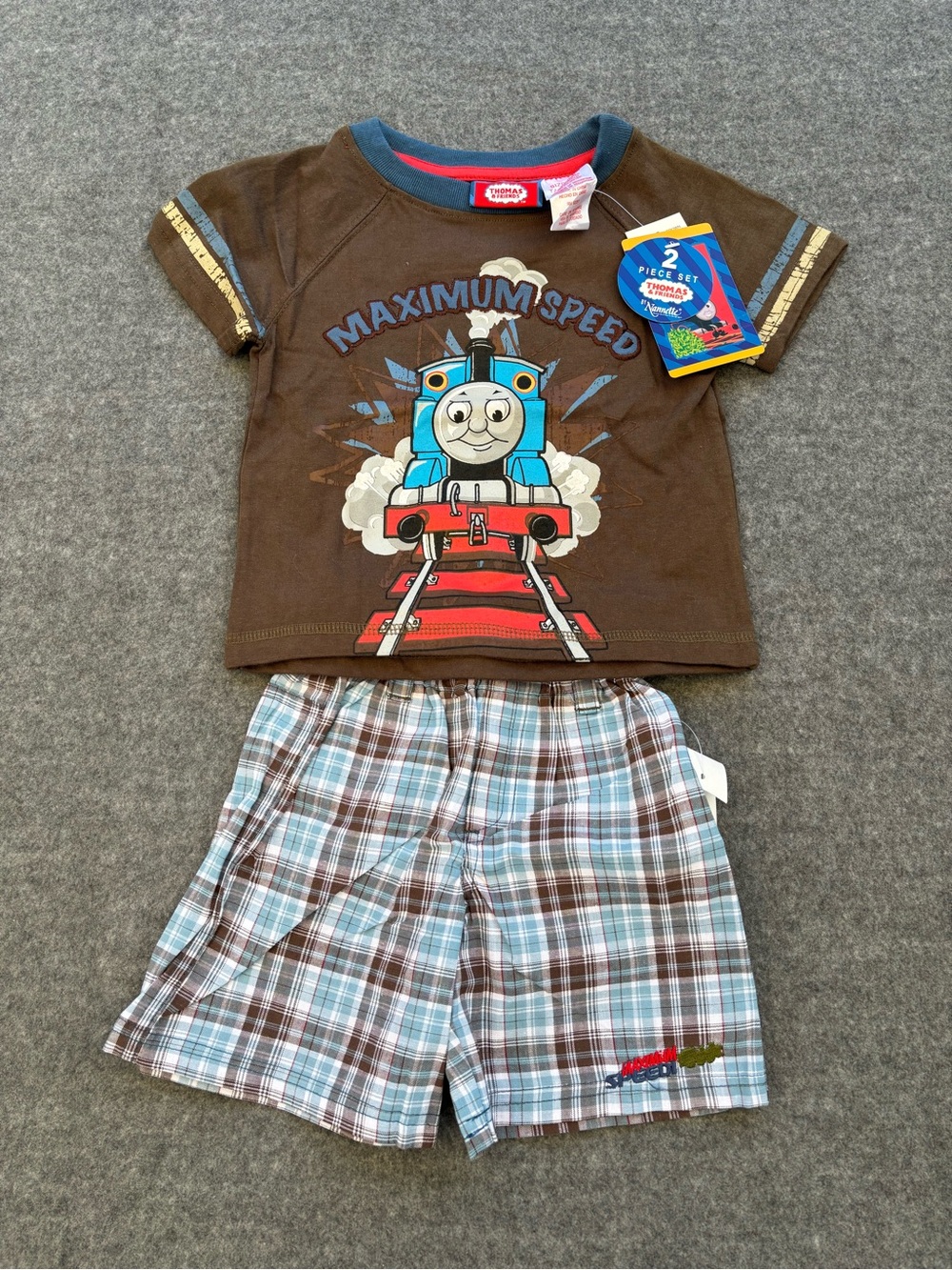 2008 kids Thomas & Friends boys set size 12 months NWT